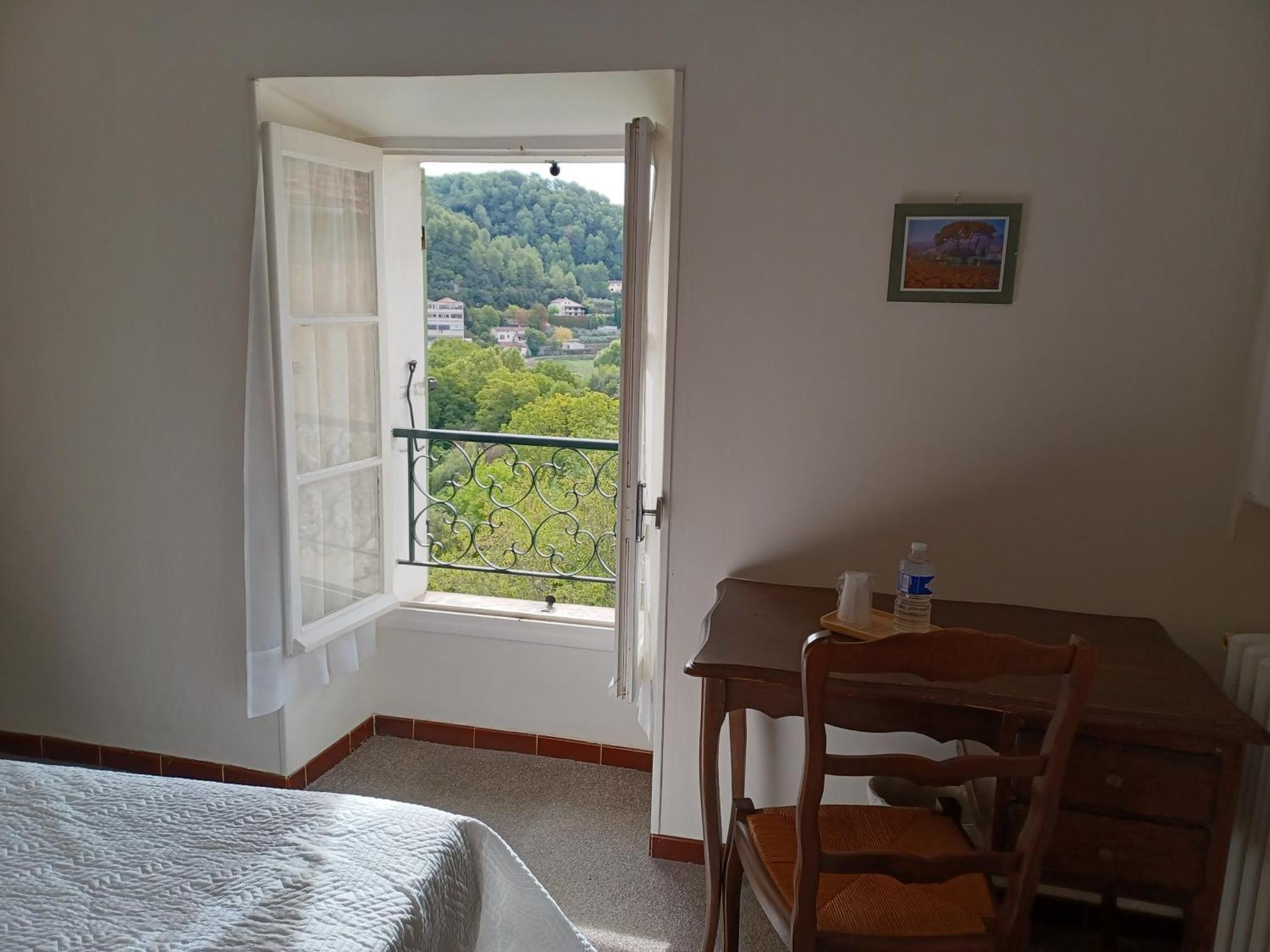 ברז'ול Logis Hotel Du Pont D'Or מראה חיצוני תמונה